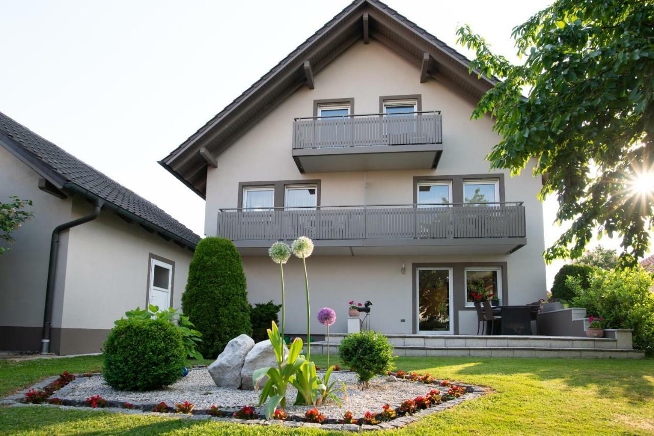 Appartementhaus Badria Bad Füssing Buitenkant foto